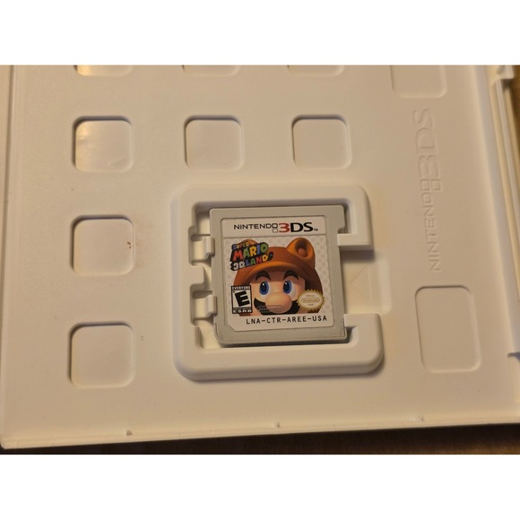 Super Mario 3D Land Nintendo 3DS Game Complete with Case and Manual - Picture 3 of 4